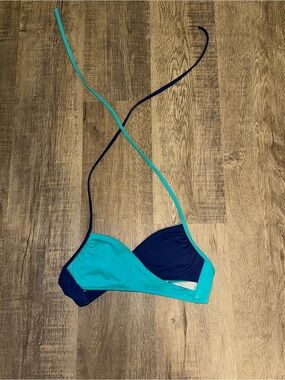 PINK Victoria's Secret Teal & Navy Colorblock Bikini Top